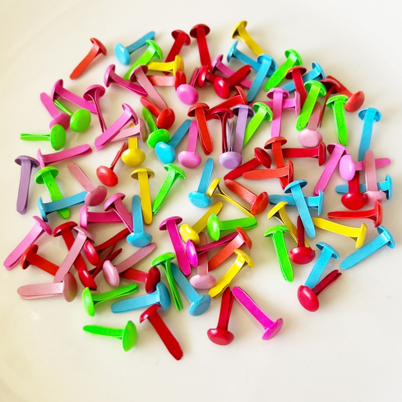 Популярные цветные двуногие гвозди для детских бумажных игрушек и материалов для книг