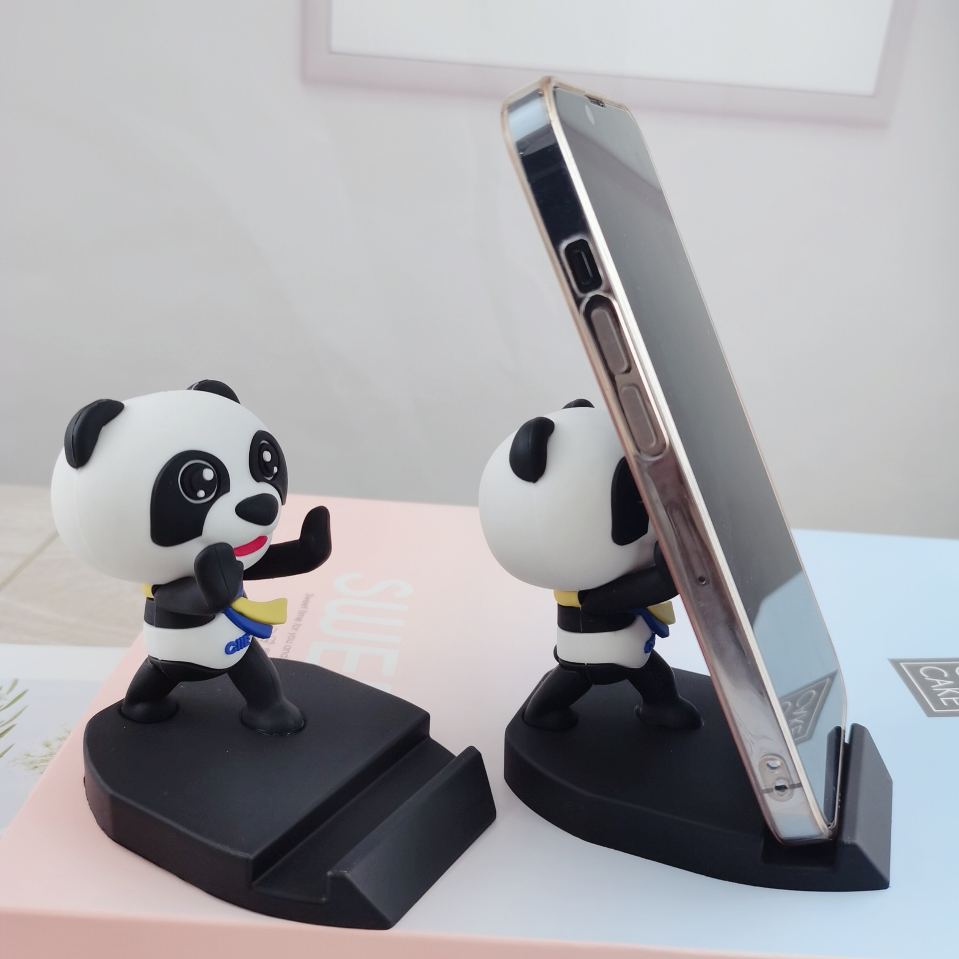 PVC Soft Rubber Three-dimensional Mobile Phone Bracket Creative Gift Personality Cartoon Doll Desktop Lazy Mobile Phone Bracket