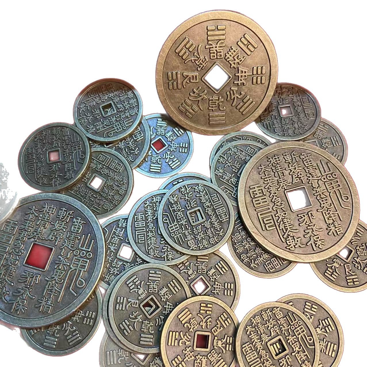 Ancient Coin Mountain Spirit Money Mountain Spirit Thunder God Bagua花钱 Vintage Square Hole Red Mountain Spirit花钱 Pendant Crafts Street Stall