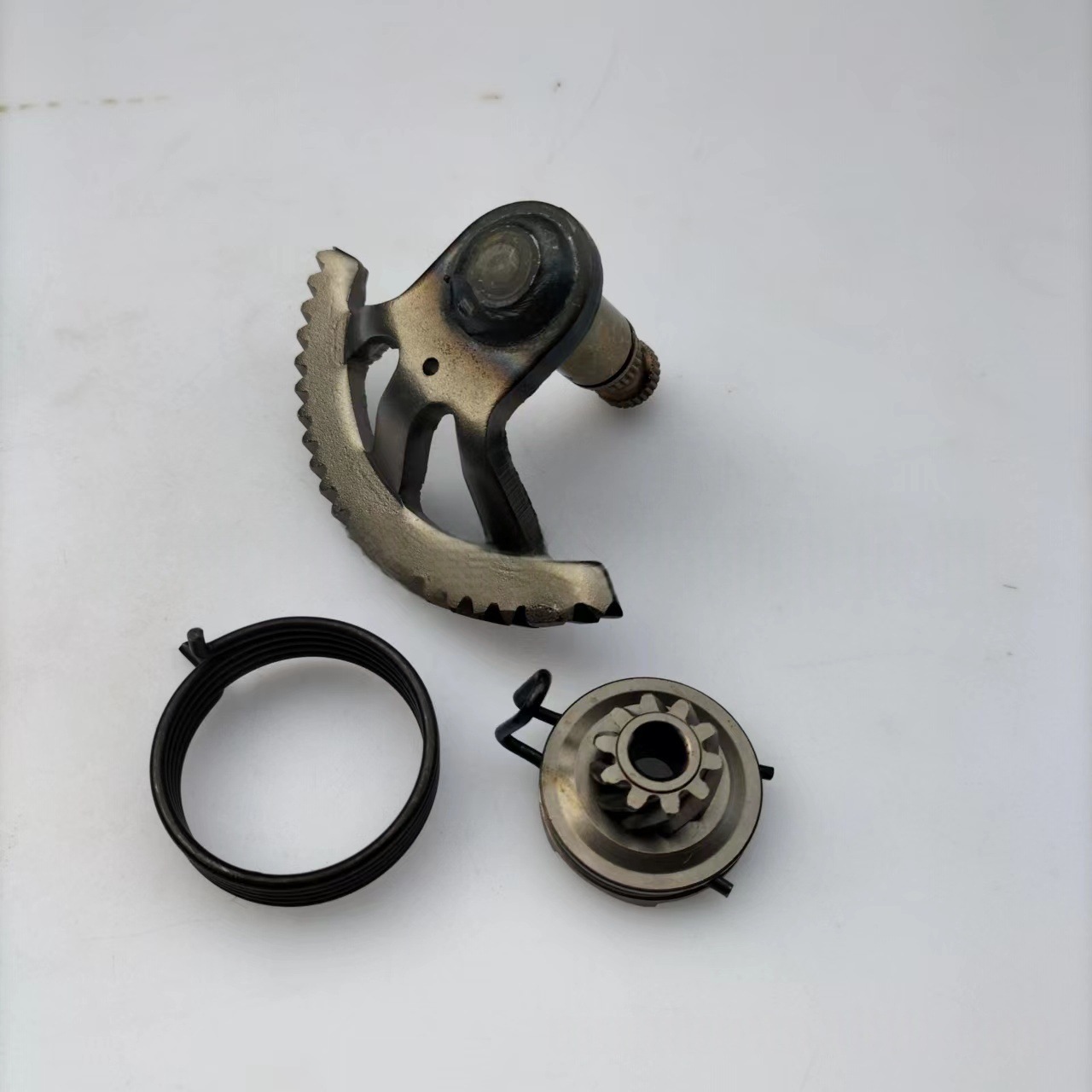Off-Road Motorcycle Engine Accessories Ktm50 Starting Gear Spring Starting Shaft Fan Gear