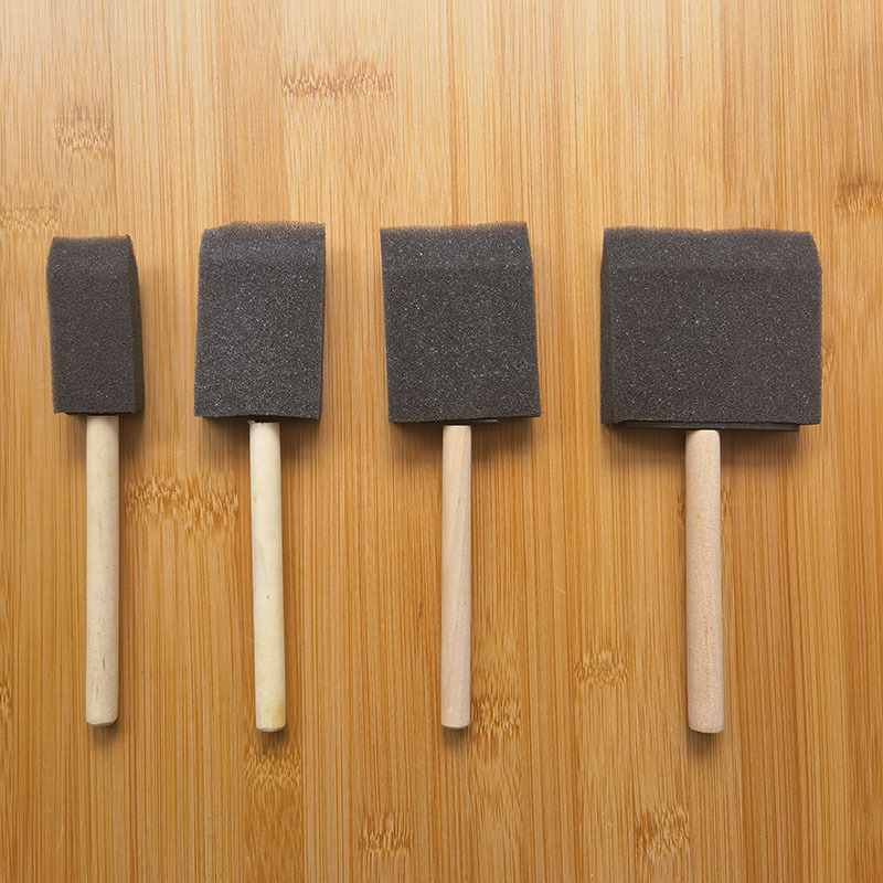 Supply 1-4 inch wooden handle black sponge brush 4 wooden handle black sponge brush children's DIY graffiti painting sponge brush