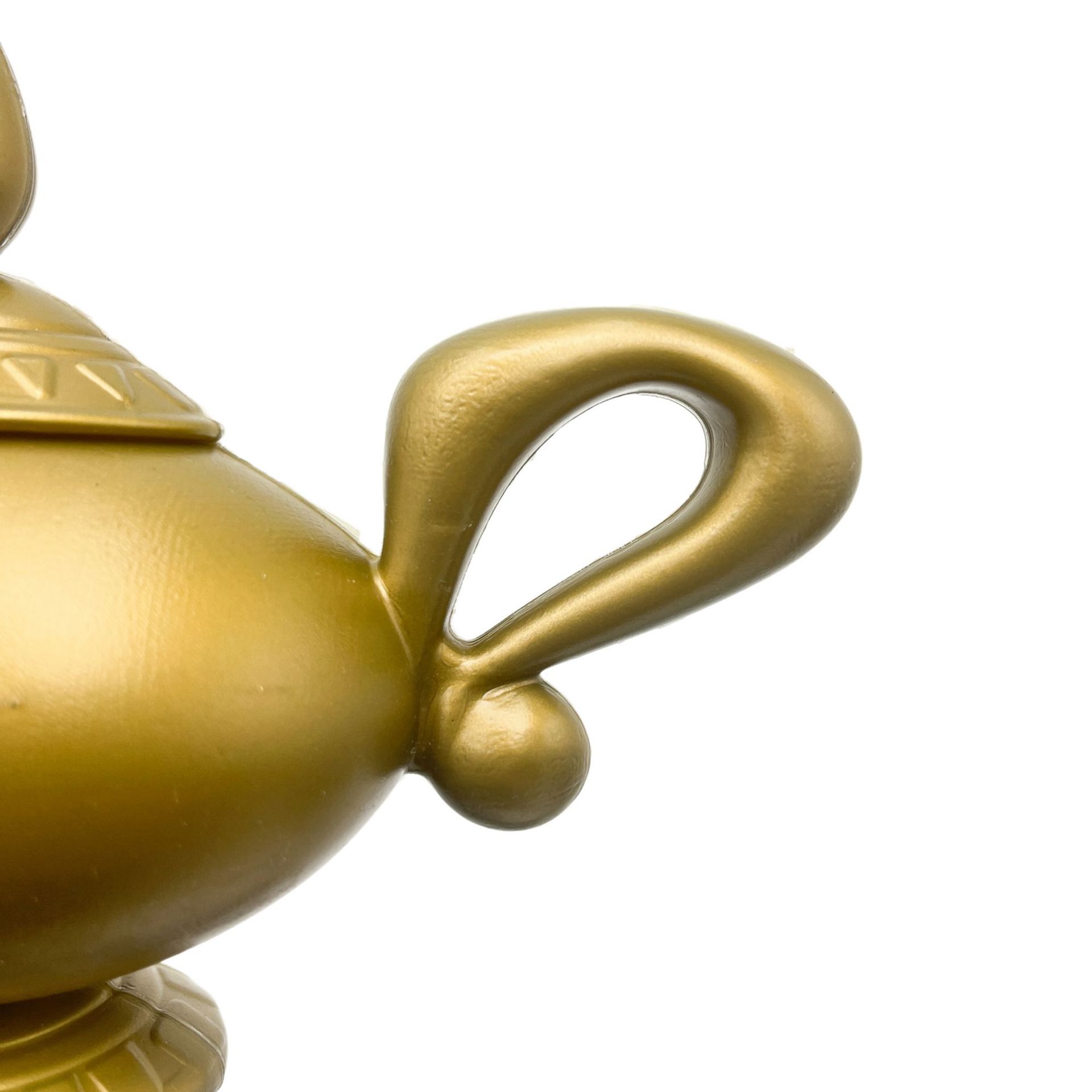 Cross-border manufacturers in stock Aladdin's magic lamp Halloween dance party performance props environmentally friendly plastic magic lamp