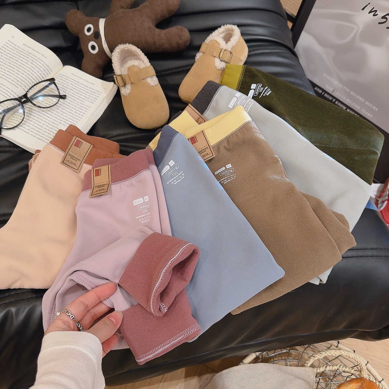 Autumn and Winter Thick Lightweight Thermal Pants for Boys and Girls, Children's Thermal Fleece-Lined Leggings, School Uniform Essential