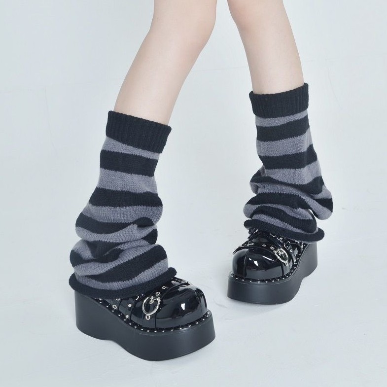 Striped Knitted Pile Socks for Women, Black and White Woolen Socks, Autumn and Winter Preppy Style Calf Warm Y2K Leg Covers
