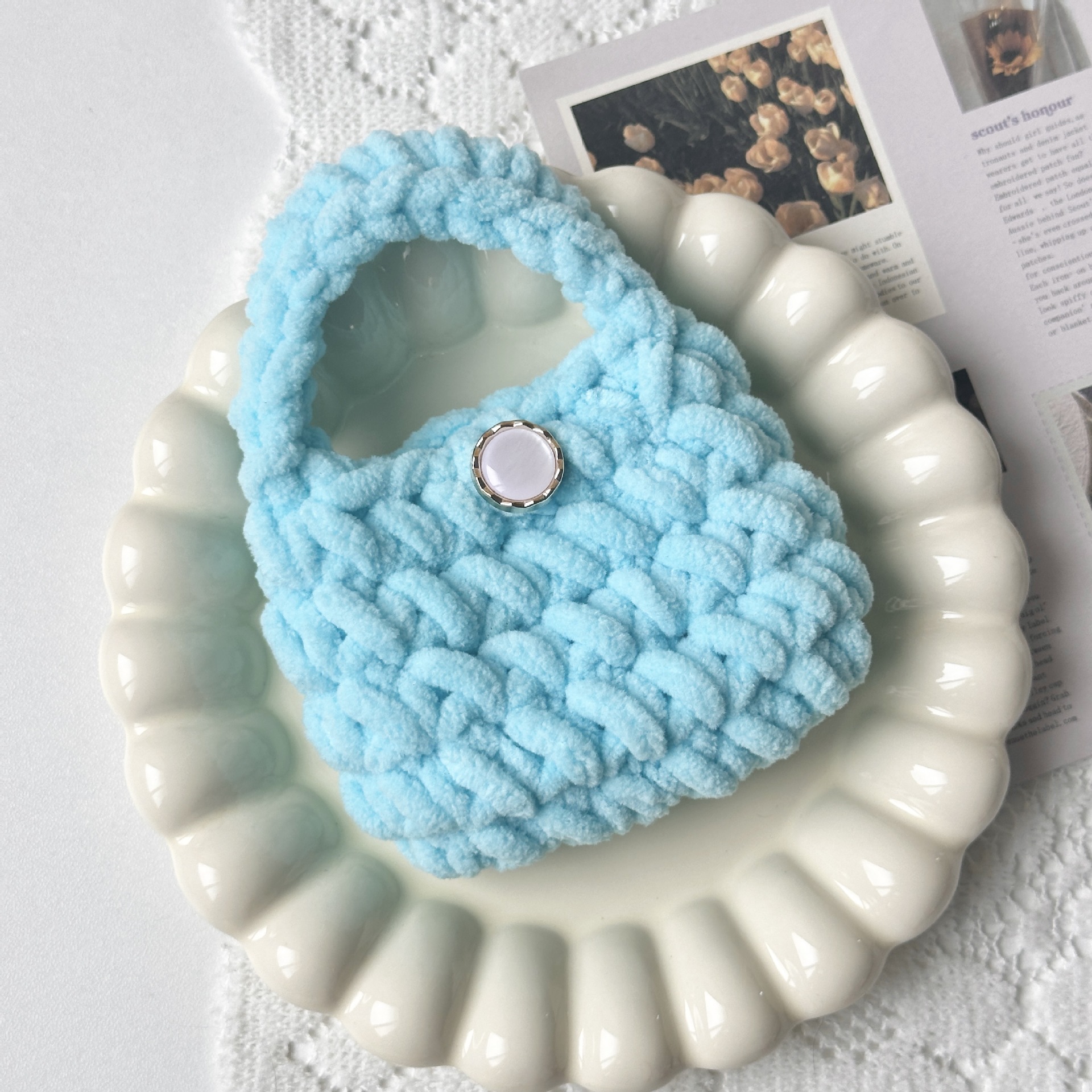 Crocheted Cotton Thread Pure Color Headphone Wool Bag Finished Crochet Hand-Knitted Headphone Bag Bluetooth Headphone Protective Cover Bag