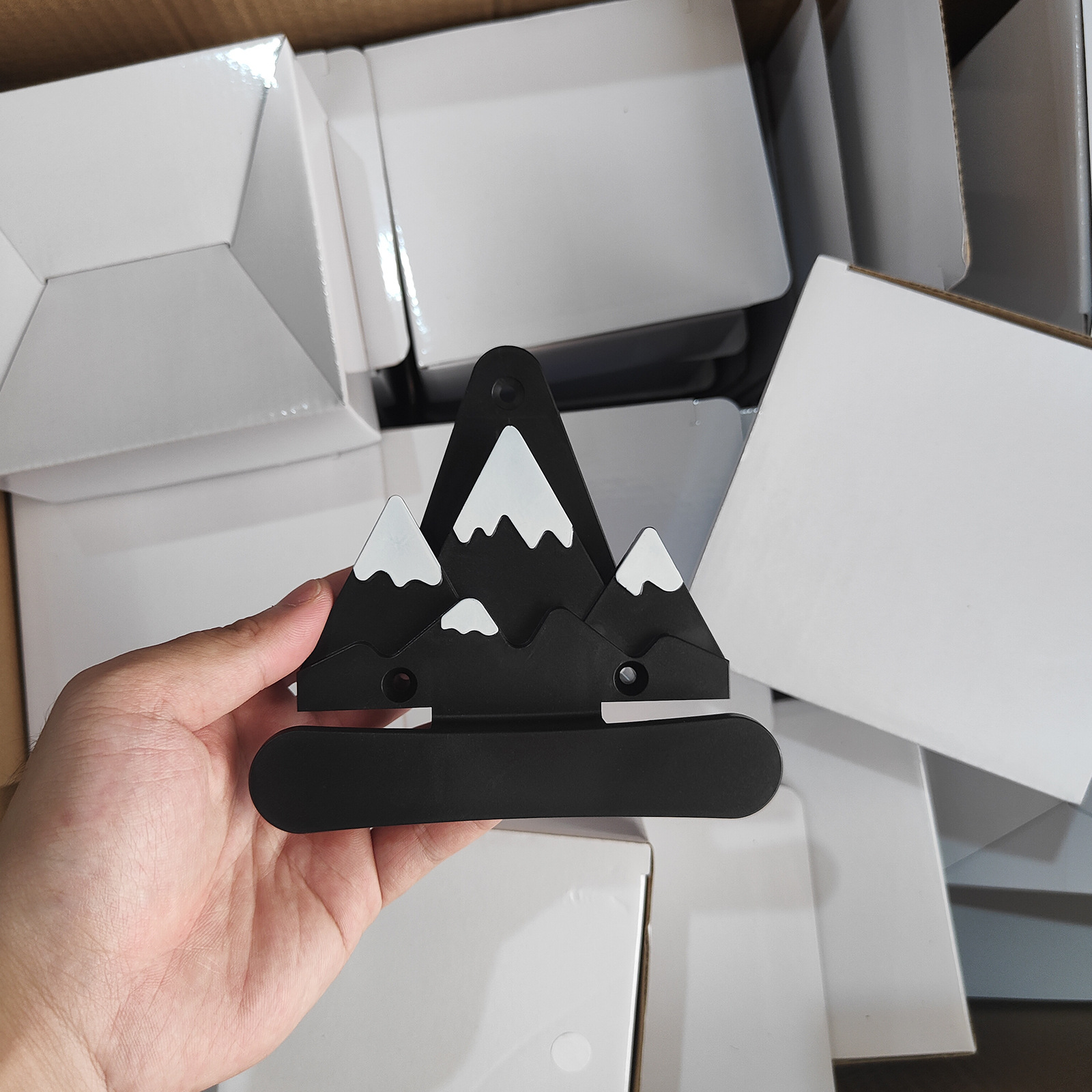 Amazon snowboard wall hook hanging wall bracket wooden bracket garage storage rack Snowboard Ho