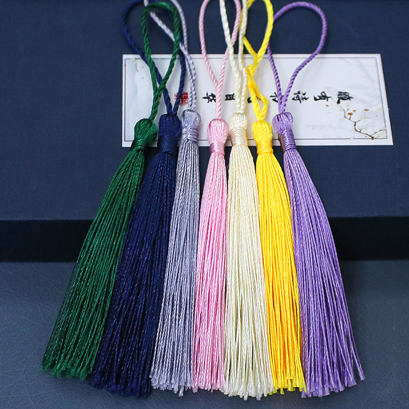 Оптовая продажа фабрики кисточка маленький висячий шип китайский узел кисточка закладка маленький кулон шип веера