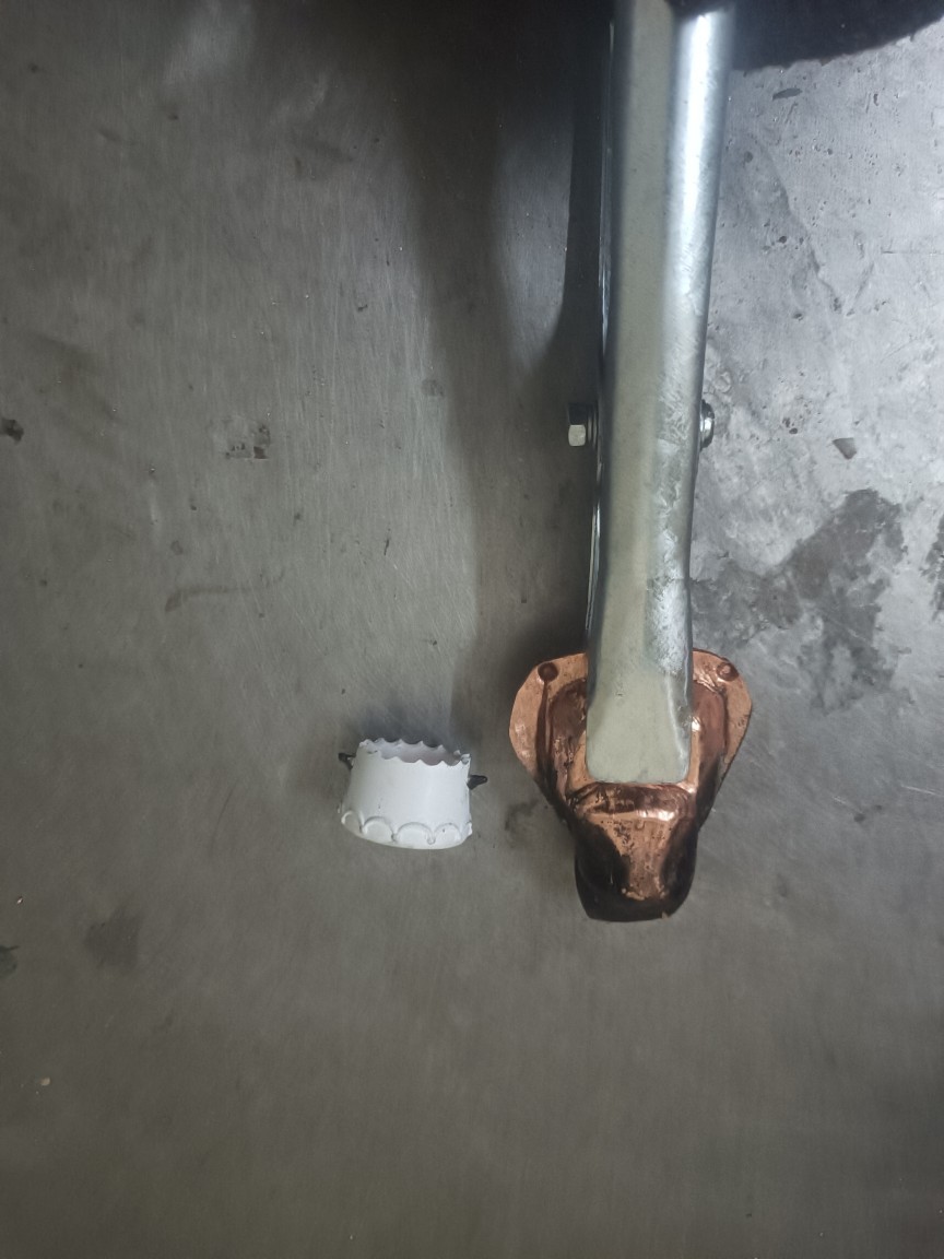 Выполнение различных форм для распылительной покраски, маскирующих пленок, зажимных форм