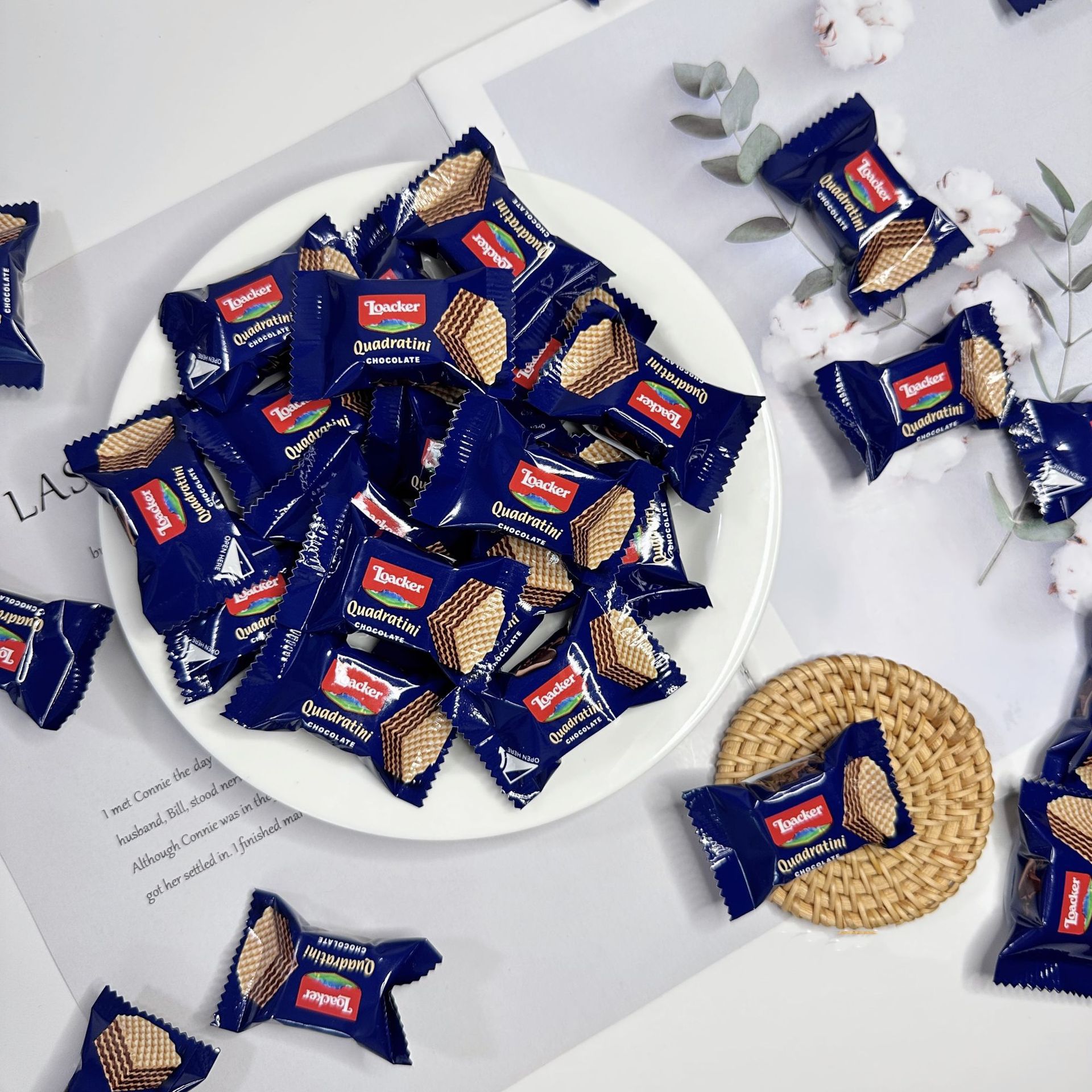 Italian Loacker Wafer Biscuits Snacks Bulk 3.5g Chocolate Imported Holiday Gift Box