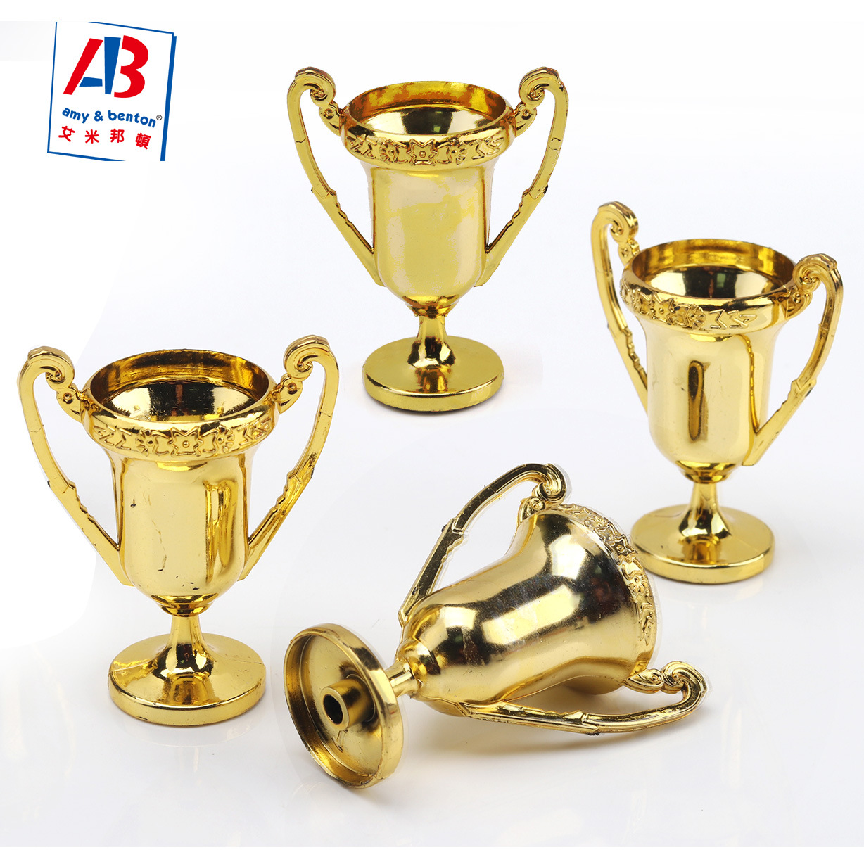 Детский пластиковый мини-трофей для детского сада, награды за футбольные игры, различные подарочные игрушки