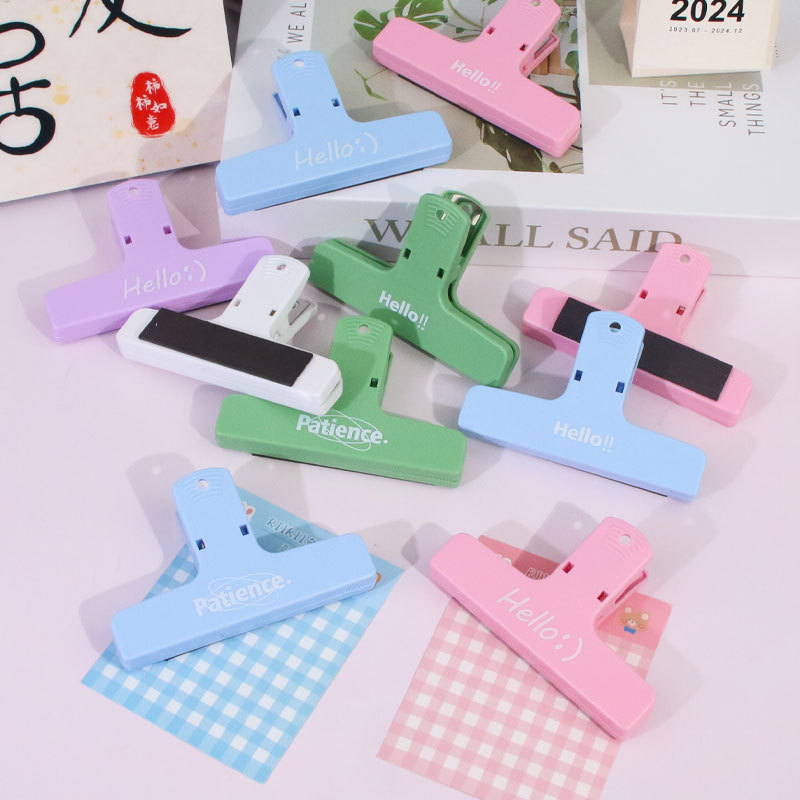 Creative big hand account holder simple ins style refrigerator sticker hand account holder magnetic suction long tail clip storage test paper magnetic clip