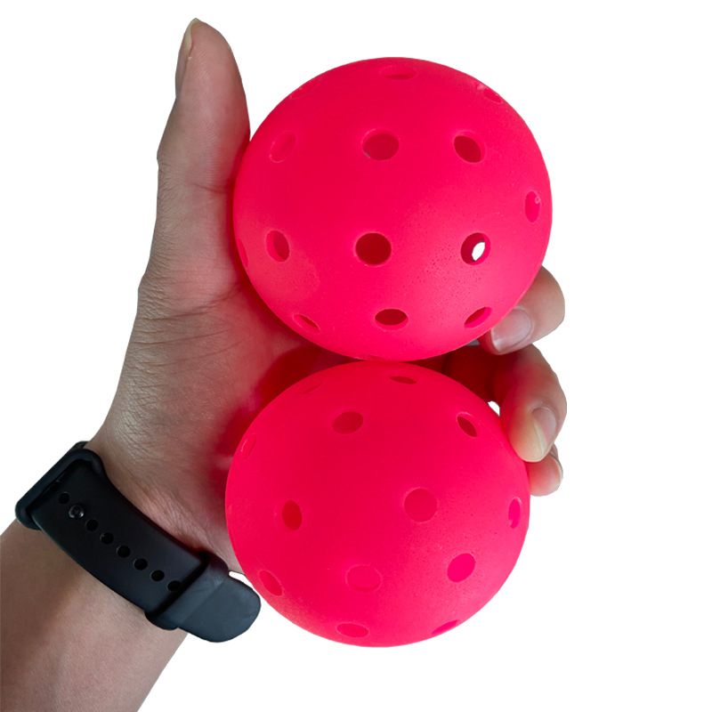 Wholesale Pickleball 40-Hole Competition Ball 26G74Mm Integrated High Elasticity and Durable Pe Frosted Rolling Plastic Pickleball