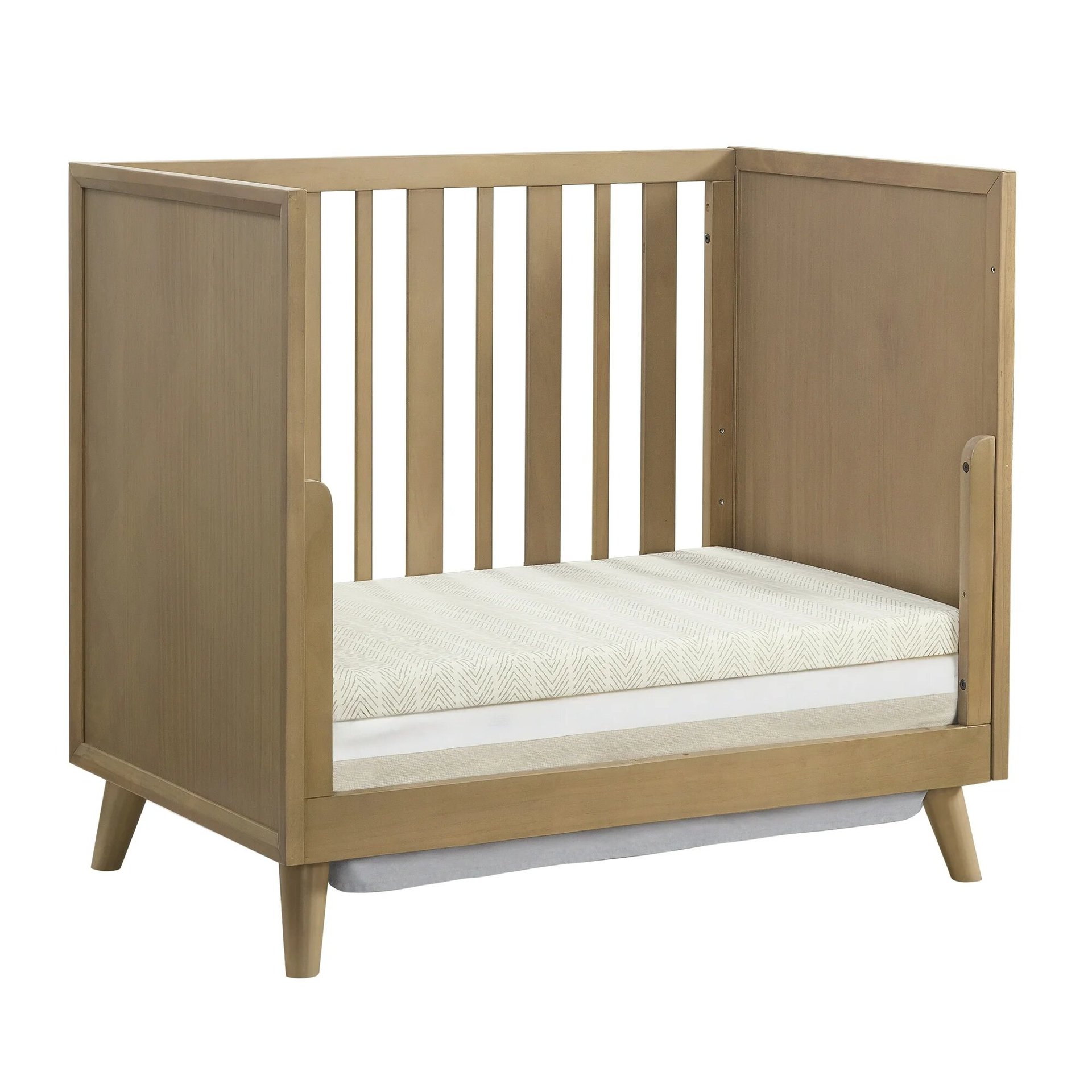 Manufacturer Wholesale Multifunctional Solid Wood Crib Pine Baby Bed Cradle Splicing Large Bed Exported to the United States and Europe