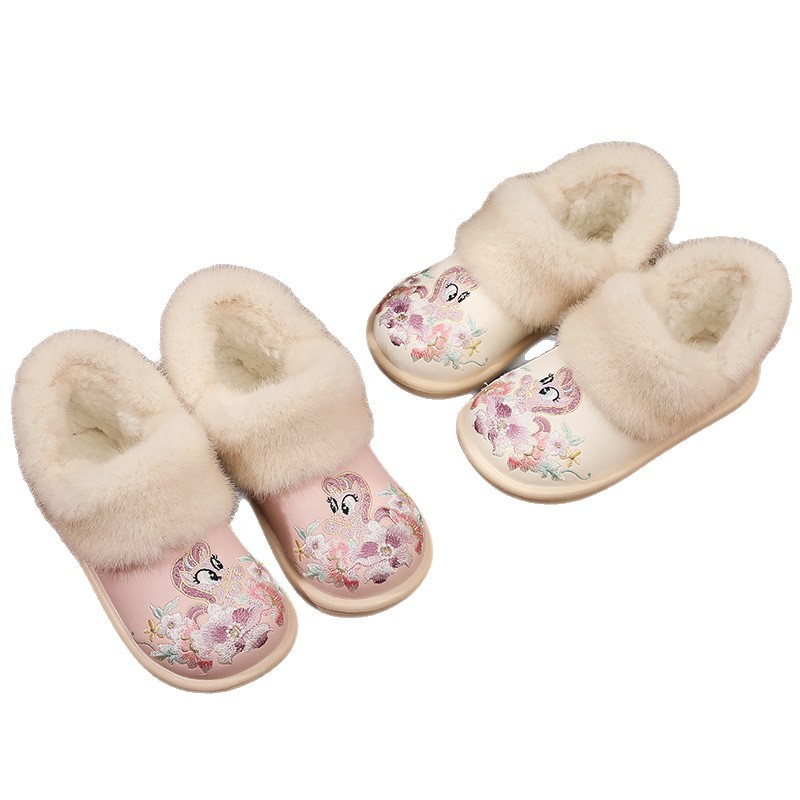2025 Winter Kidsren's Comfortable Costume Shoes Performance Shoes Fleece-Lined Thickeneded Non-Slip Ancient Style Han Dynasty Cotton Shoes Microfiber Leather