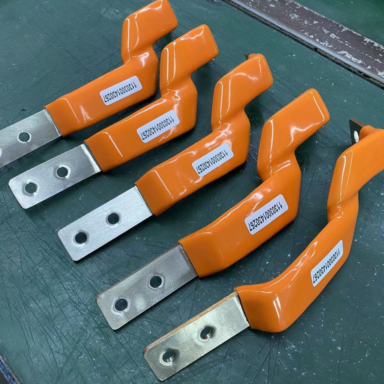 New Energy Copper Bar Plastic Immersion Processing, Rubber-Coated Insulated Soft Copper Connection, Hardware Plastic Immersion Processing