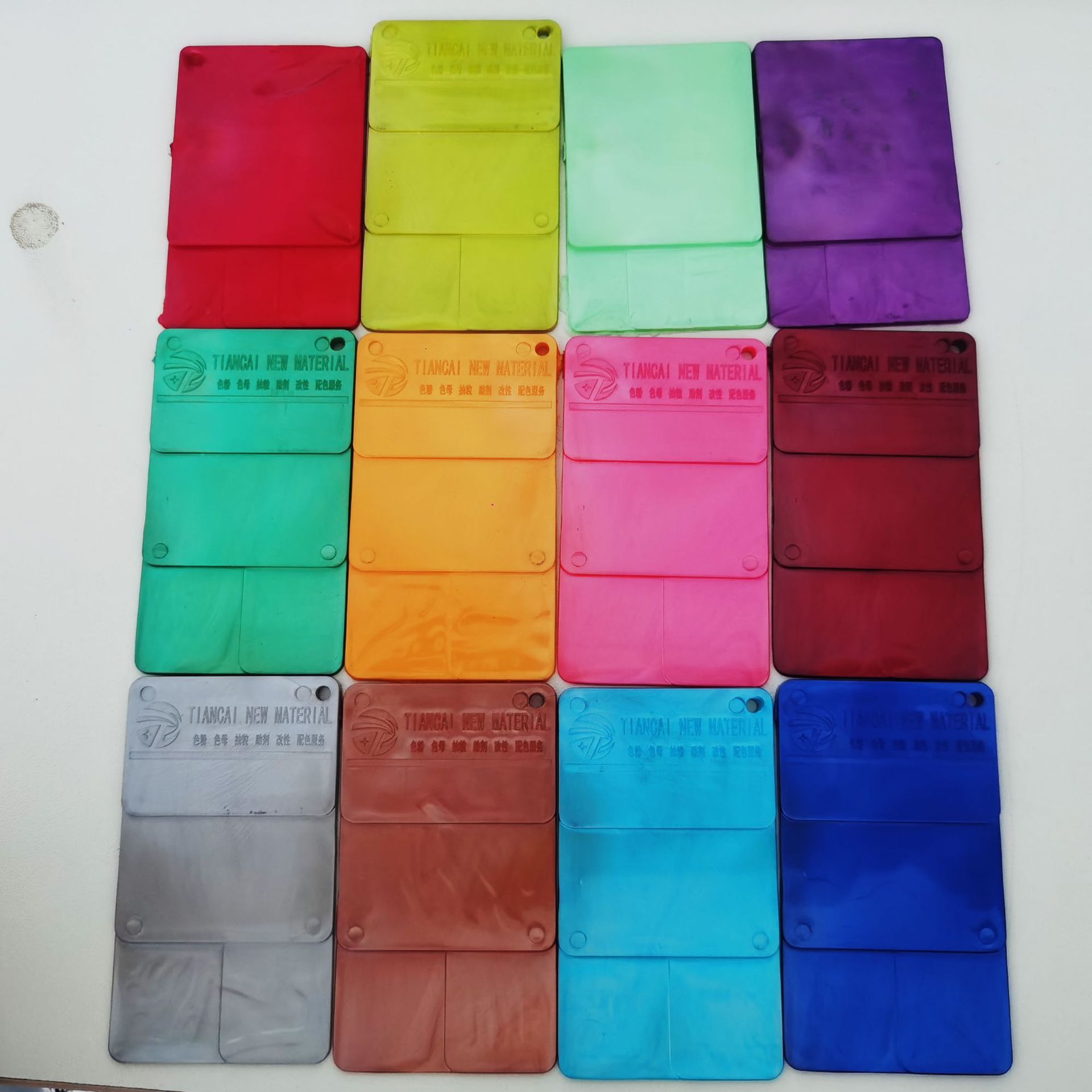 3D Printing Filament Color Powder Color-Matching Silk Masterbatch for Pla Degradable Material Masterbatch Injection Molding Grade