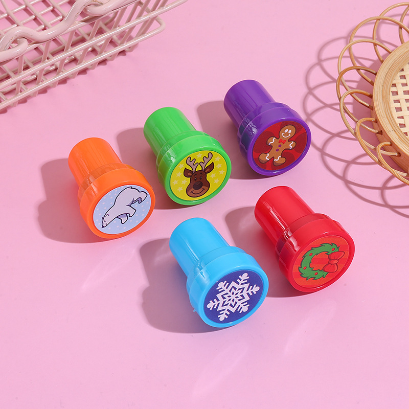 Cross-Border Cute Christmas Series Stamps for Kidsren, Primary School Students, Round Color Stamps, Holiday Reward Gift Stamps
