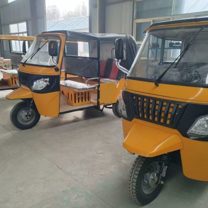 Foreign Trade Electric Passenger Tricycle Export to Africa Tuktuk Fuel-Powered Three-Wheeled Motorcycle