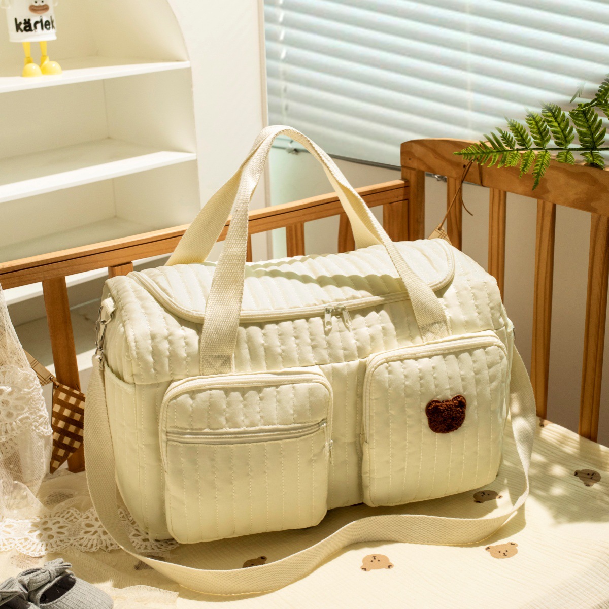 Cartoon Cute Bear Portable Mommy Bag for Going Out, Large Capacity Multi-Pocket Mother and Baby Bag, Travel Baby Storage Bag