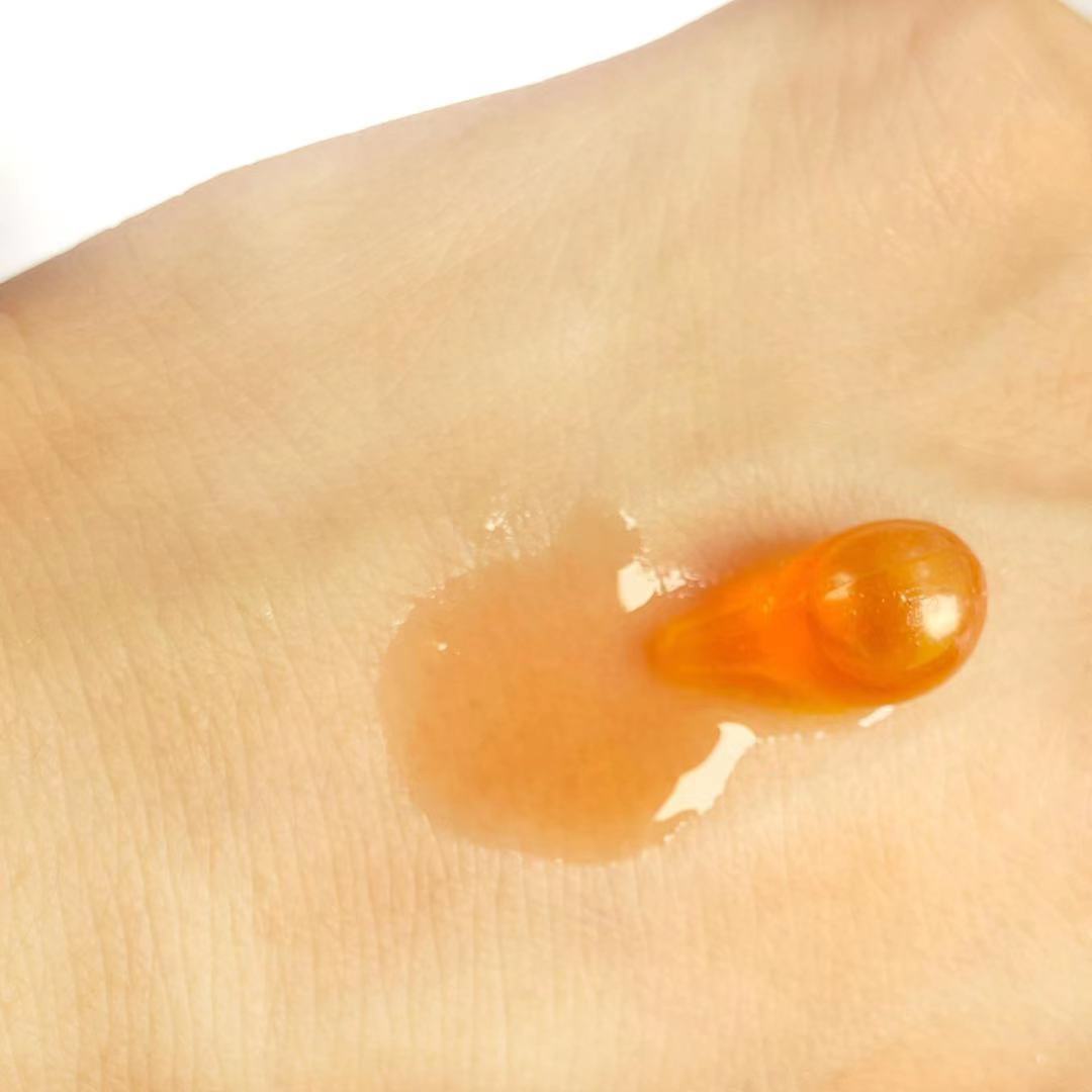 Retinol Age-Resistant Dragon Blood Essence Hydrating and Moisturizing