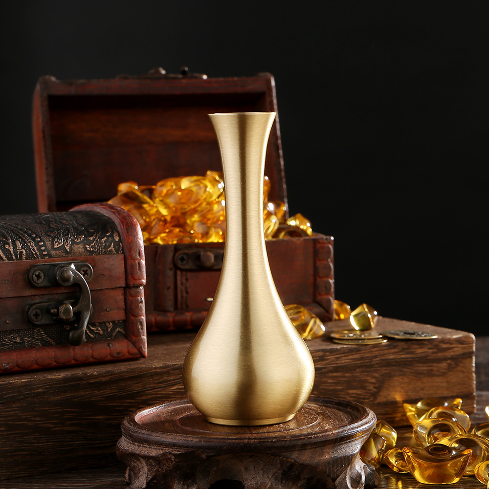 Pure Brass simple Nordic style vase desktop decoration Guanyin bottle water purification bottle home decoration craft gift copper ware