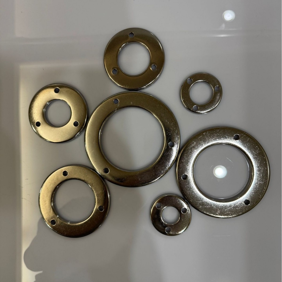 Wholesale 304 Stainless Steel Armrest Connector Decorative Cover Dish Washer Hardware Accessories Stair Stainless Steel Accessories