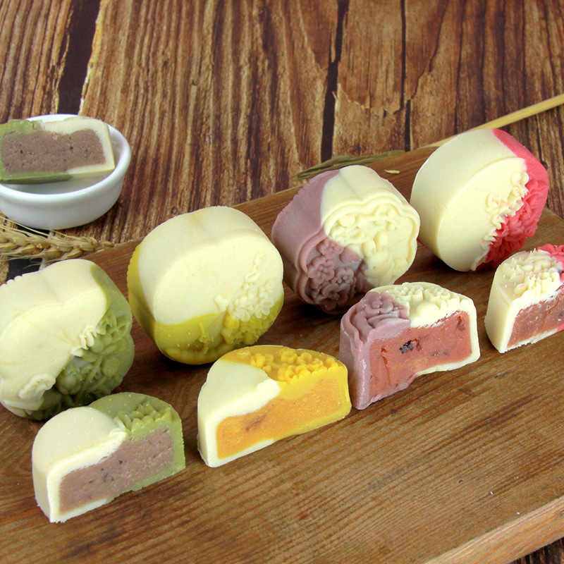 Two-Color Gradient Taoshan Skin Mooncake Gift for Employees Mid-Autumn Festival Multi-Flavor Pastry Manufacturer Wholesale Palace