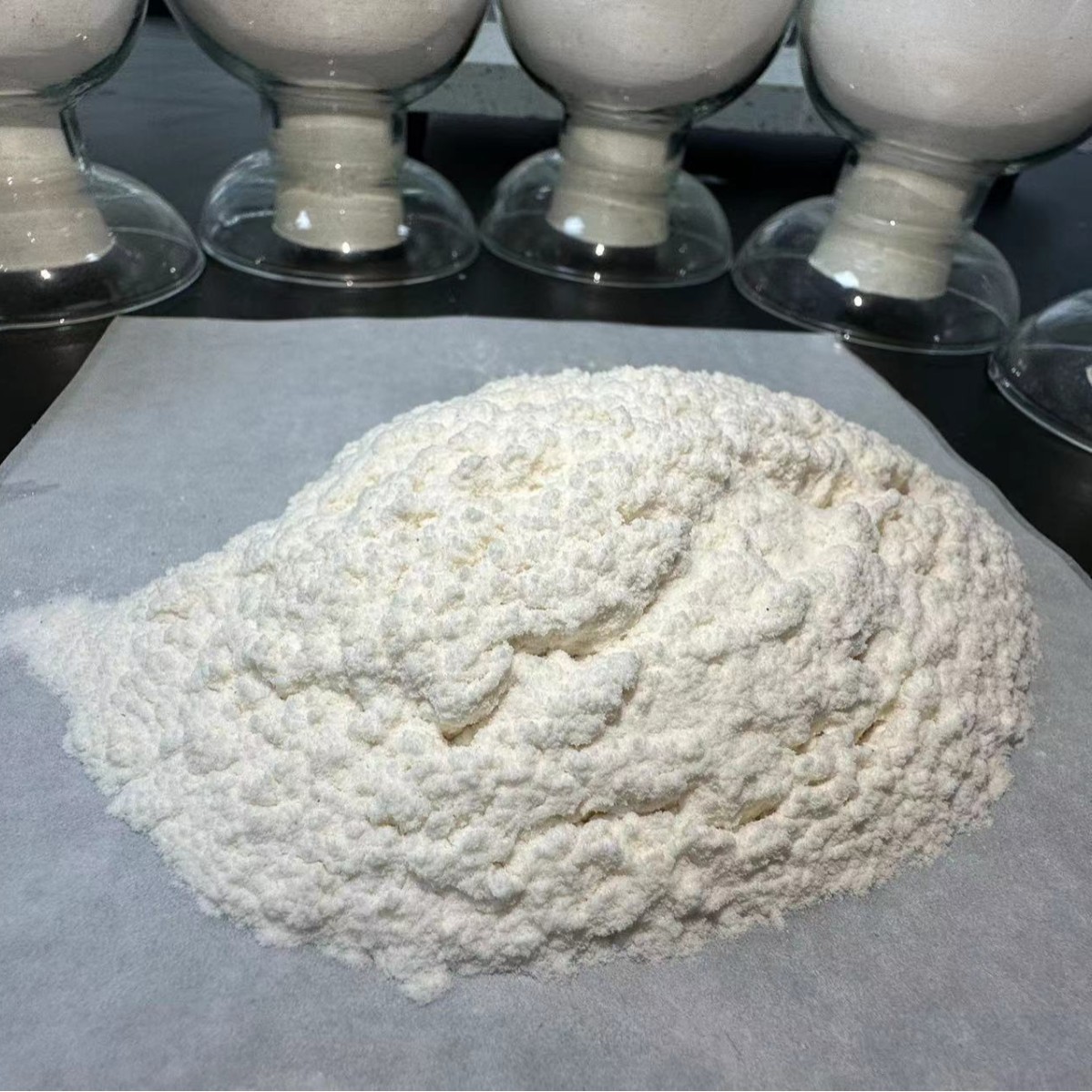 Industrial Grade Tartaric Acid Available in Stock Concrete Additive Leavening Powder Sewage Treatment Industrial Grade Tartaric Acid