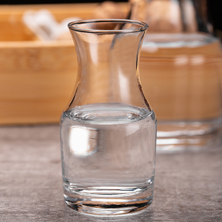 New Glass liquor Spirits Wine Dispenser liquor divider Can Be Specialized with Creative logo Decanter