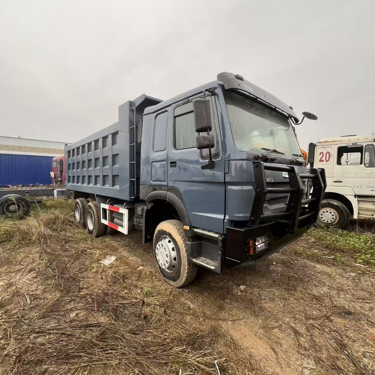 Прямая поставка из-за границы Sinotruk с нормами выбросов IV и V, китайские грузовики Sinotruk Howo 6X6