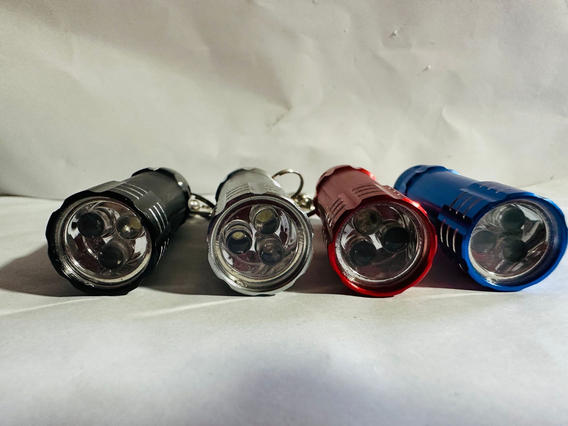 Lightweight and Portable Mini Aluminum Alloy 3LED Small Flashlight