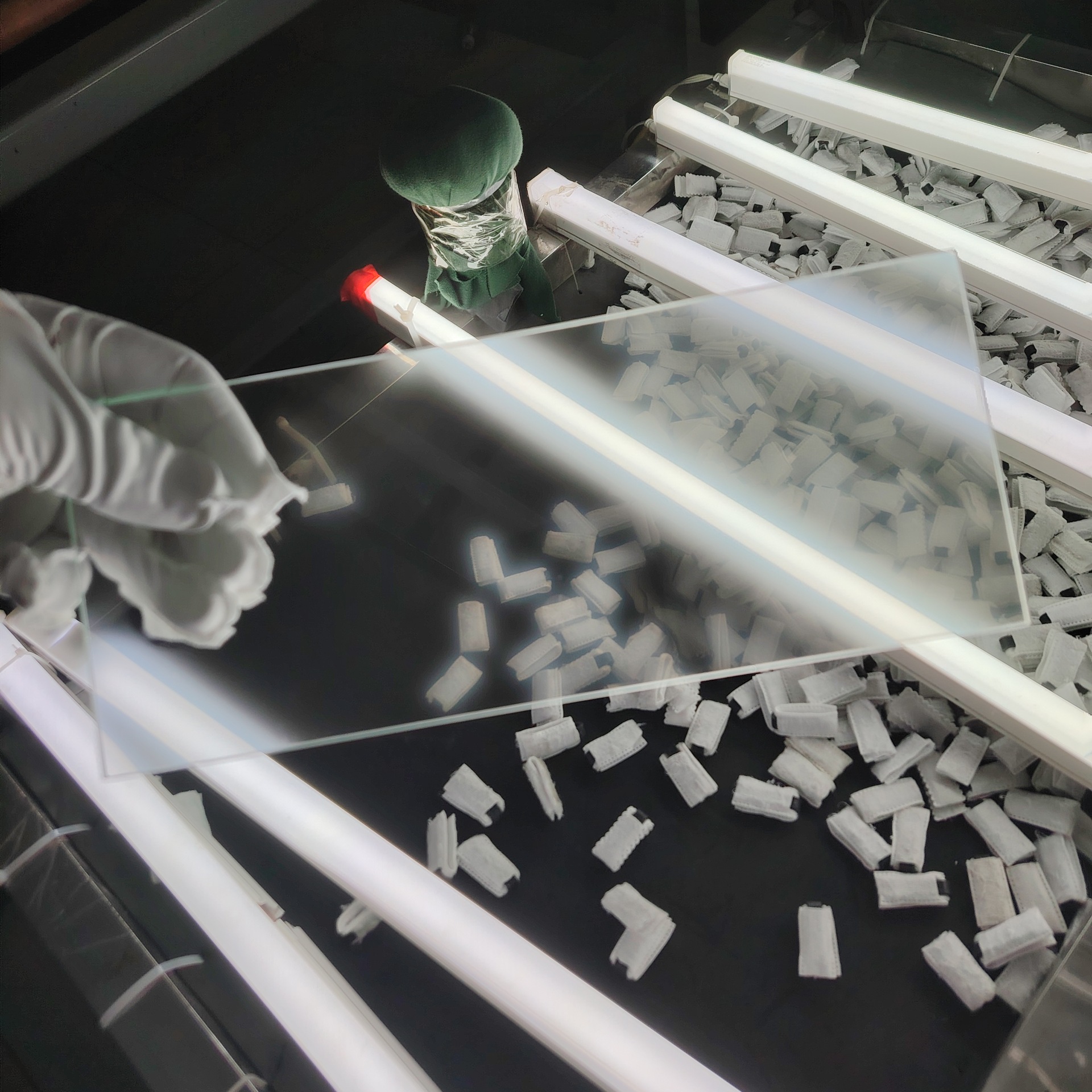 Anti-Newton Ring Glass with Low Reflection Is Suitable for Epson V700V750V850 4990 Flatbed Film Scanner