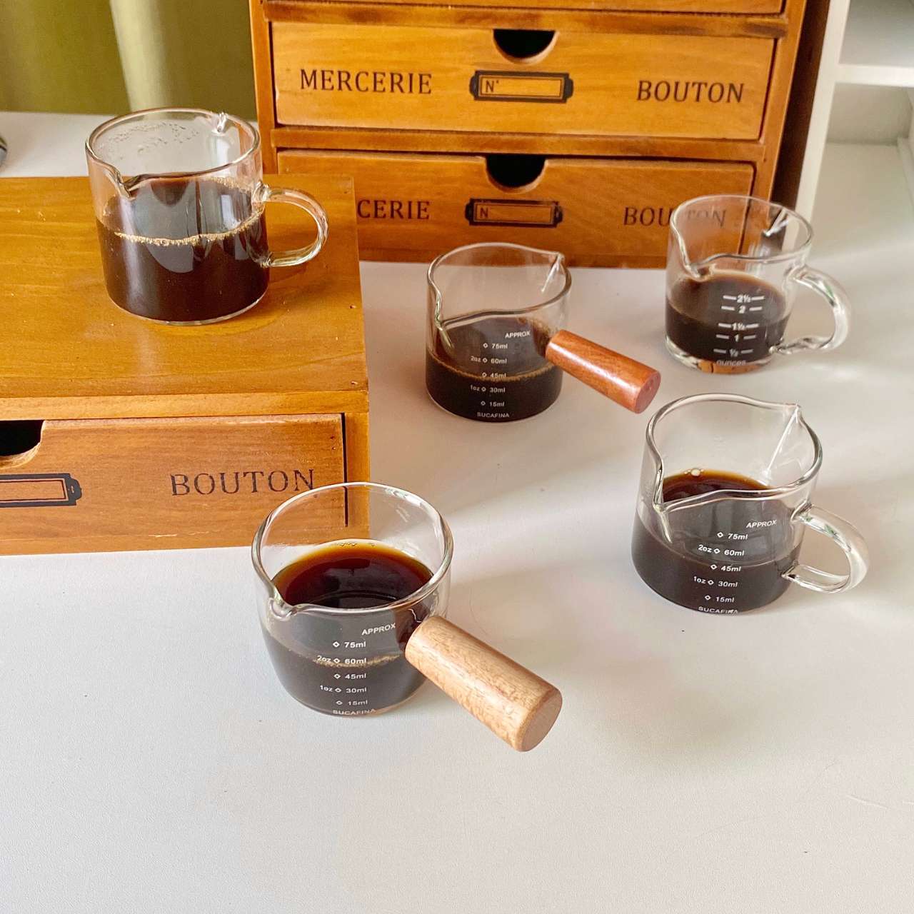 Стакан для молока из боросиликатного стекла с ручкой, мини-стакан для молока, итальянский кофейный стакан с деревянной ручкой, заостренный носик