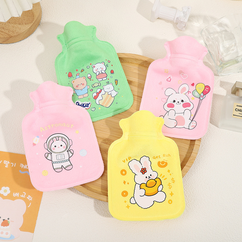 Cute cartoon student plush hot water bag winter thickened fleece-lined hand warmer explosion-proof portable mini warm handbag
