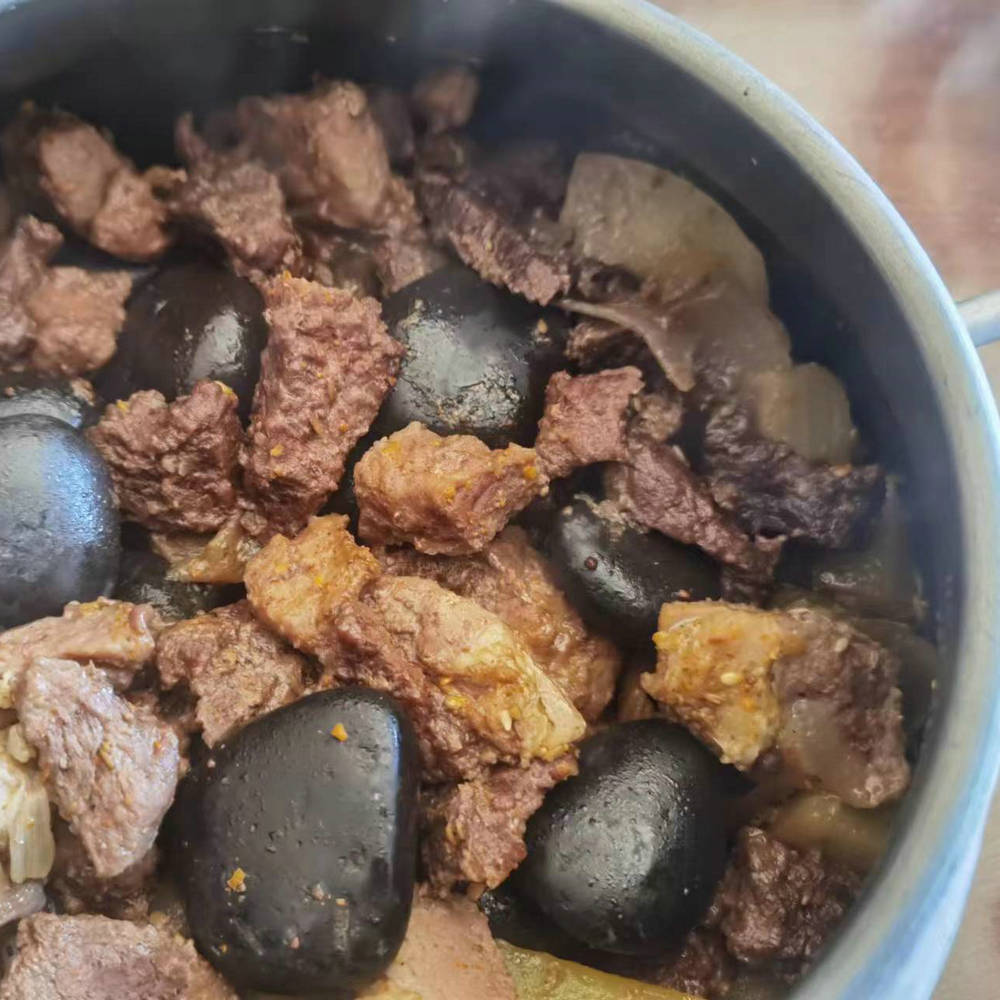 Mongolian stone barbecue pot outdoor camping micro pressure cooker export high quality pressure cooker explosion-proof open flame for field