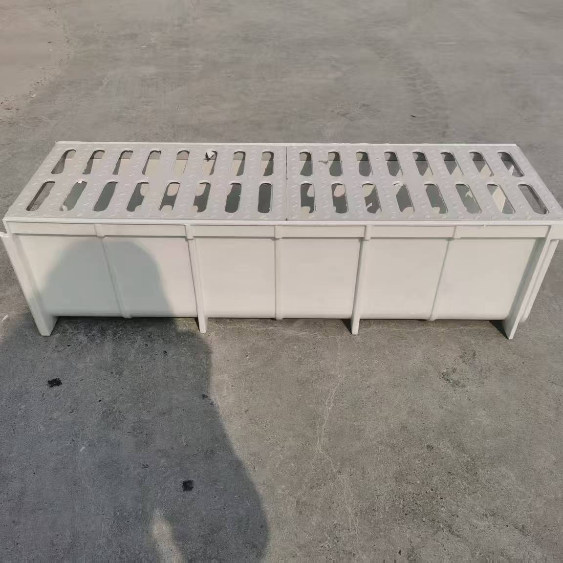 Integrated Cross-Section Finished Drainage Ditch Courtyard Garage Floor Water Ditch Sewer Drainage Ditch Grate