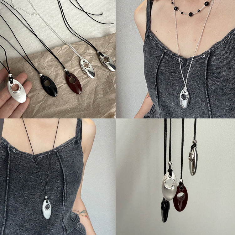 Новое легкое роскошное нишевое ожерелье, аналогичное стилю Uno, Серебряная длинная свитерная цепочка с каплевидной подвеской из прочного поней