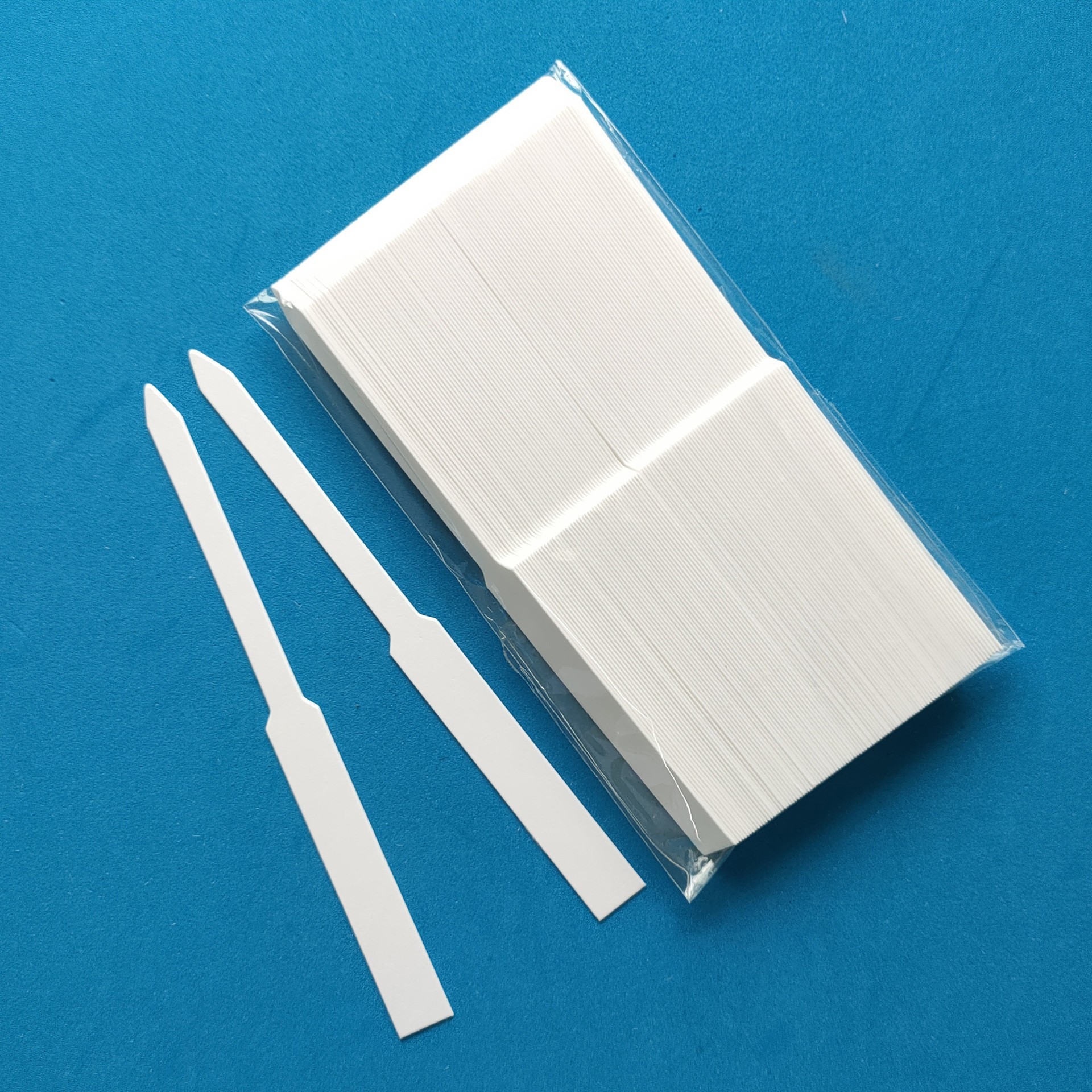 Pointed Paddle-Shaped Perfume Sample Paper, Fragrance Card, Scent Paper, Diffuser Paper, Fragrance-Retaining Paper, Scent-Dispensing Paper, Essential Oil Scent Identification Paper Card