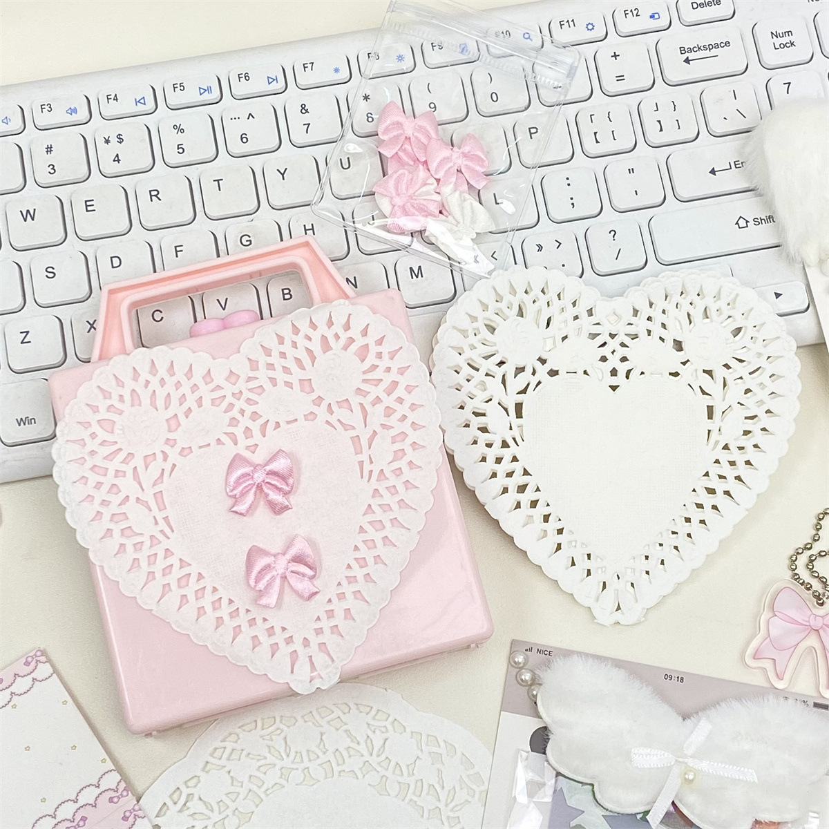 Girl's Heart Hollow Lace Paper White Packaging Decorative Collage Handbook Paper Ins Style Round Material Gift Packaging
