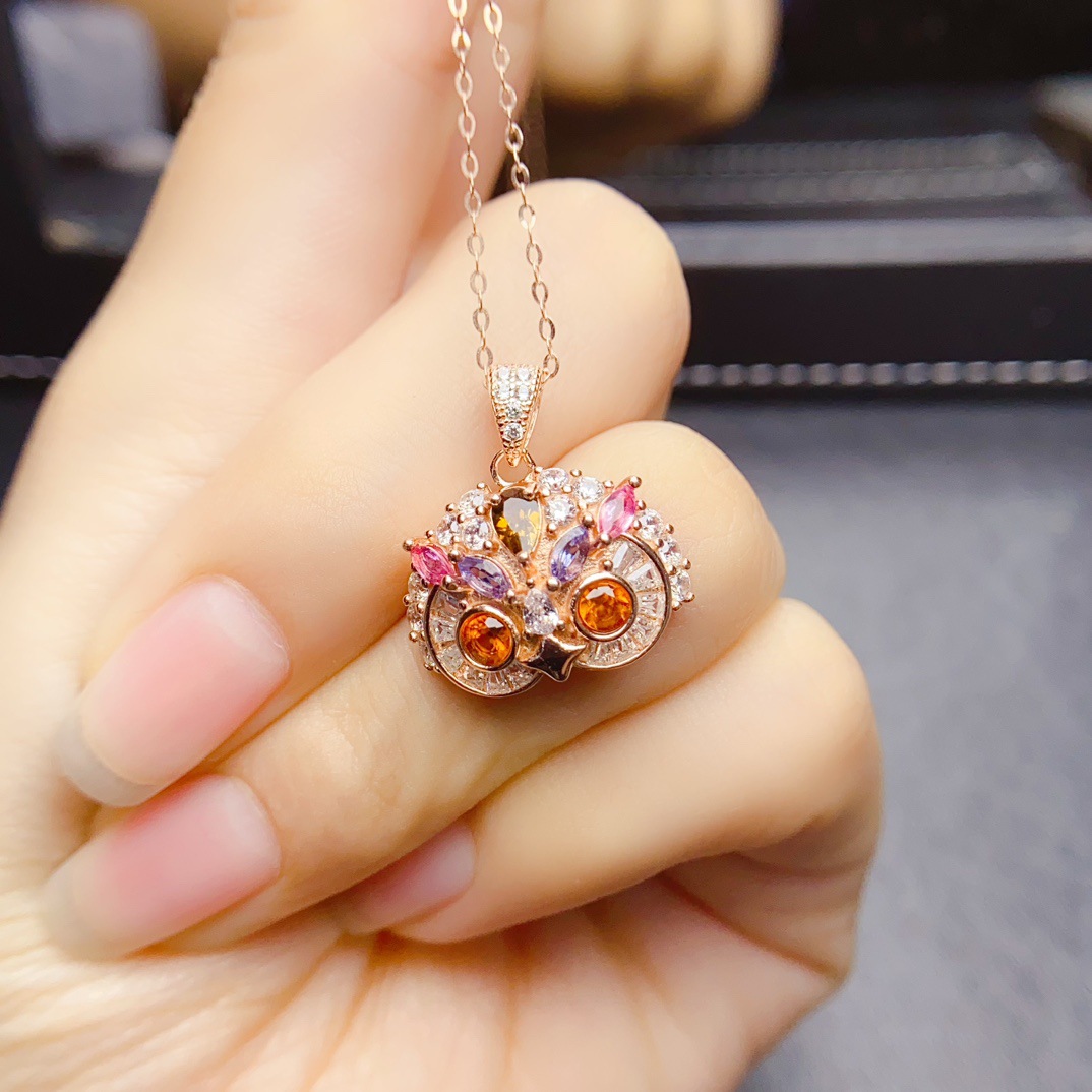 New natural Fanta pendant S925 silver inlaid main stone 3*3mm Joker net red explosions women's jewelry wholesale