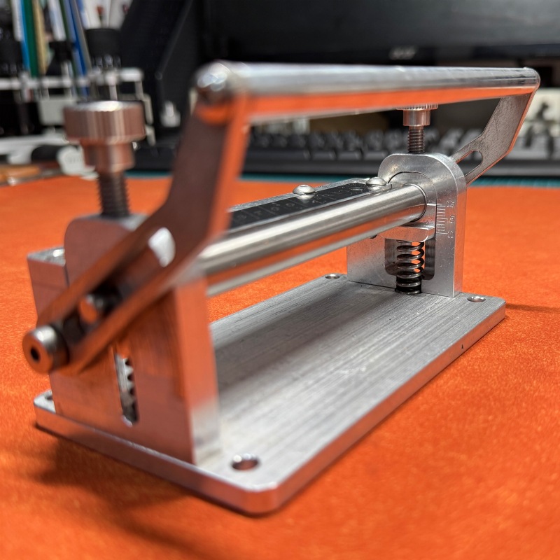 Manual leather thinning machine cow leather material shovel thin knife soft and hard horse buttock vegetable tanning belt strap cutting uniform engraving cross-border new products