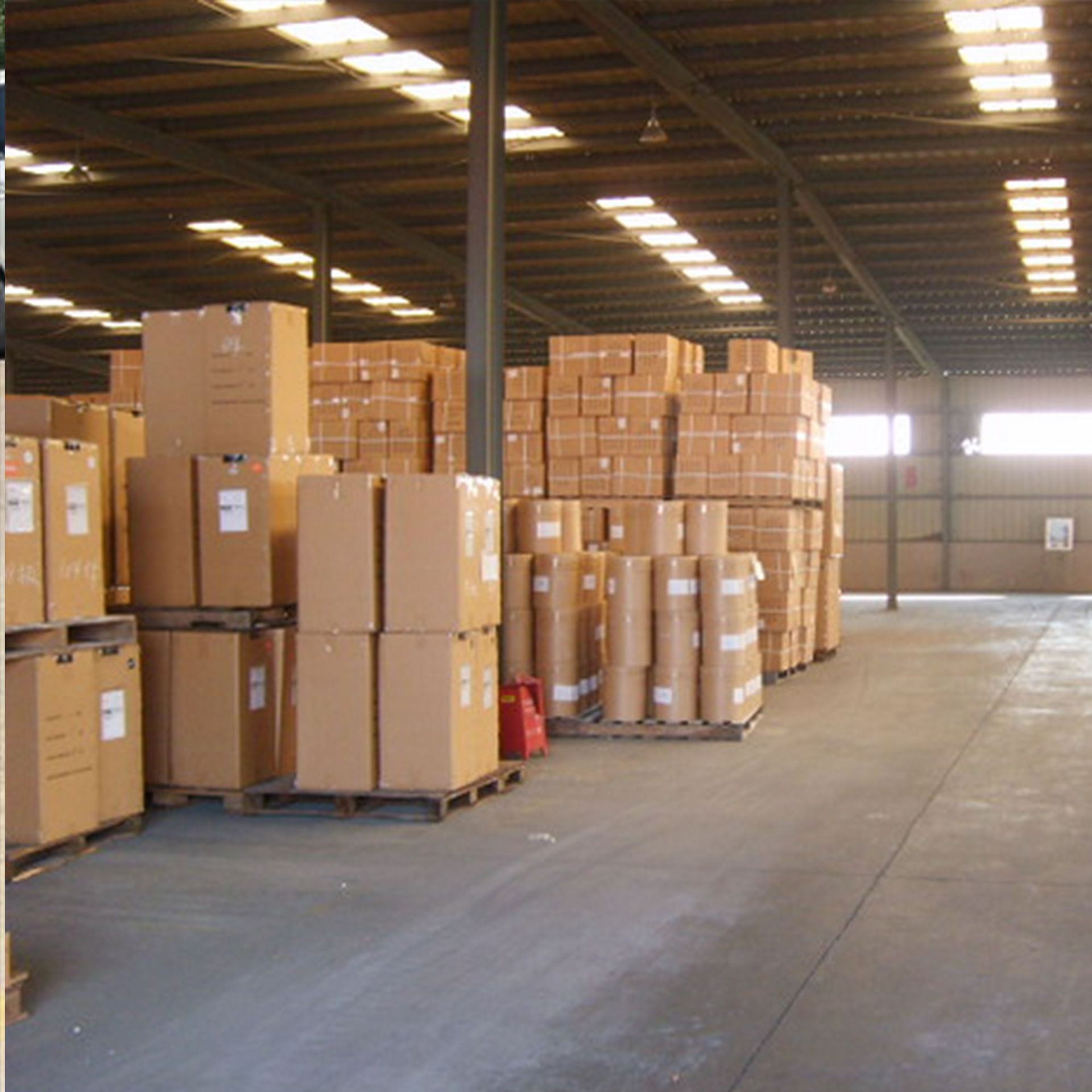 Phosphoric Acid Pentaester Used as a Catalyst, Metal Refining, Etc. White Crystals Cas: 2466-09-3 in Stock