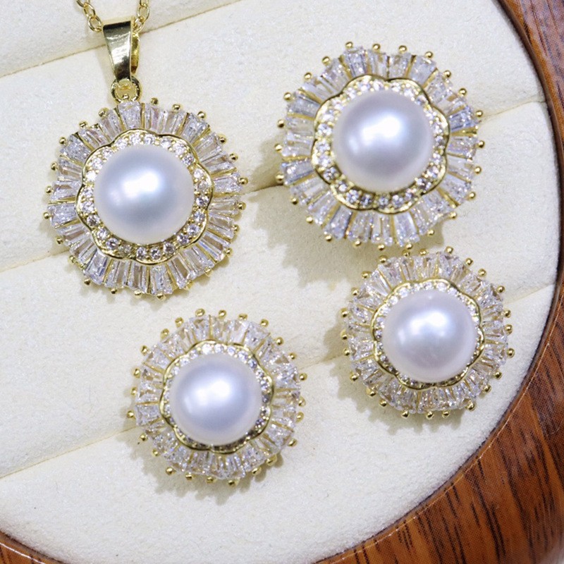 Various Styles of Freshwater Pearl Necklaces for Women, Versatile Inlaid Sets, Optional Fashion Accessories