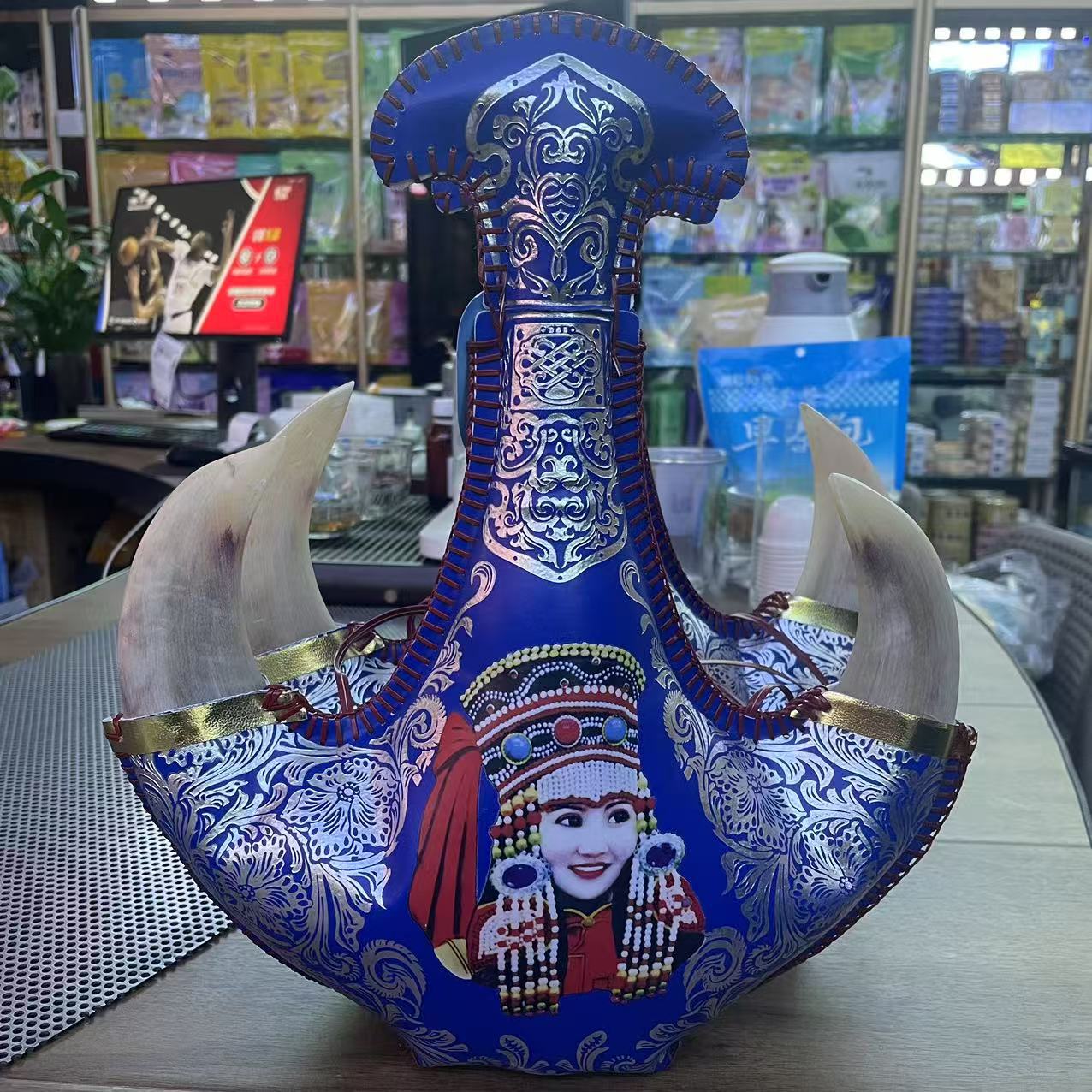 Chile Teng leather bag milk wine 38% vol/500ml distilled type 11 patterns can be real sheep horn inner Mongolia milk wine