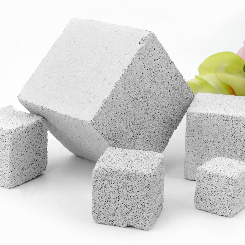 Wholesale Volcanic Teething Stones for Hamsters, Small Pets, Rabbits, and Guinea Pigs; Durable Chewable Cube Stones