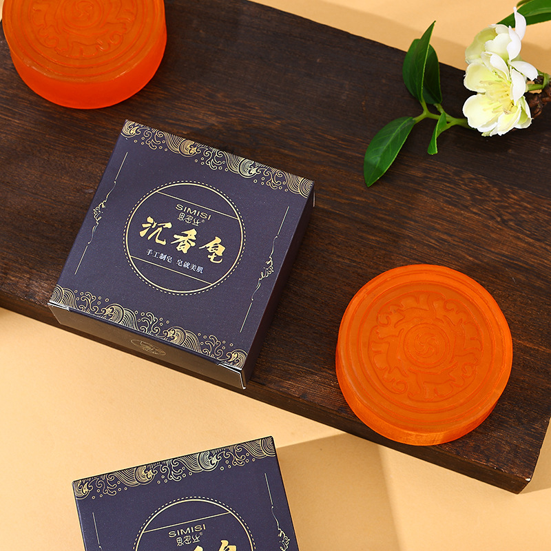 【Simis】 Agarwood Soap Hardcover Agarwood Essential Oil Soap Handmade Soap Cleansing and Moisturizing 100g