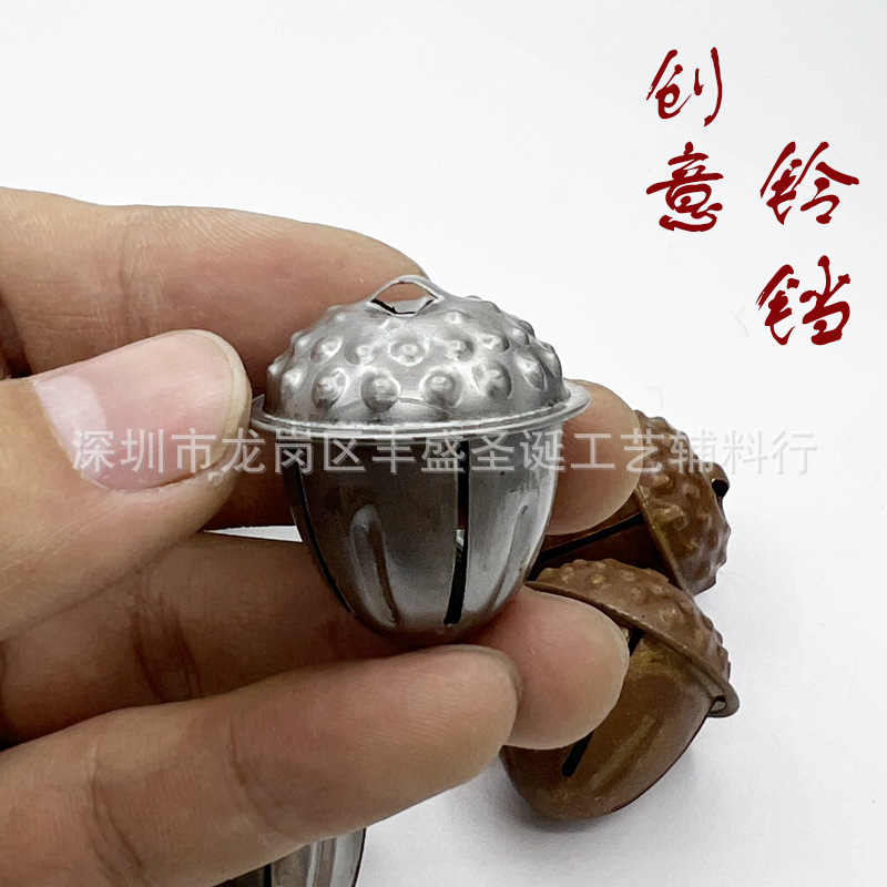 Creative chestnut metal bell Christmas tree bell hanging ornaments hanging ornaments Bell ornaments Mini small Bell ornaments