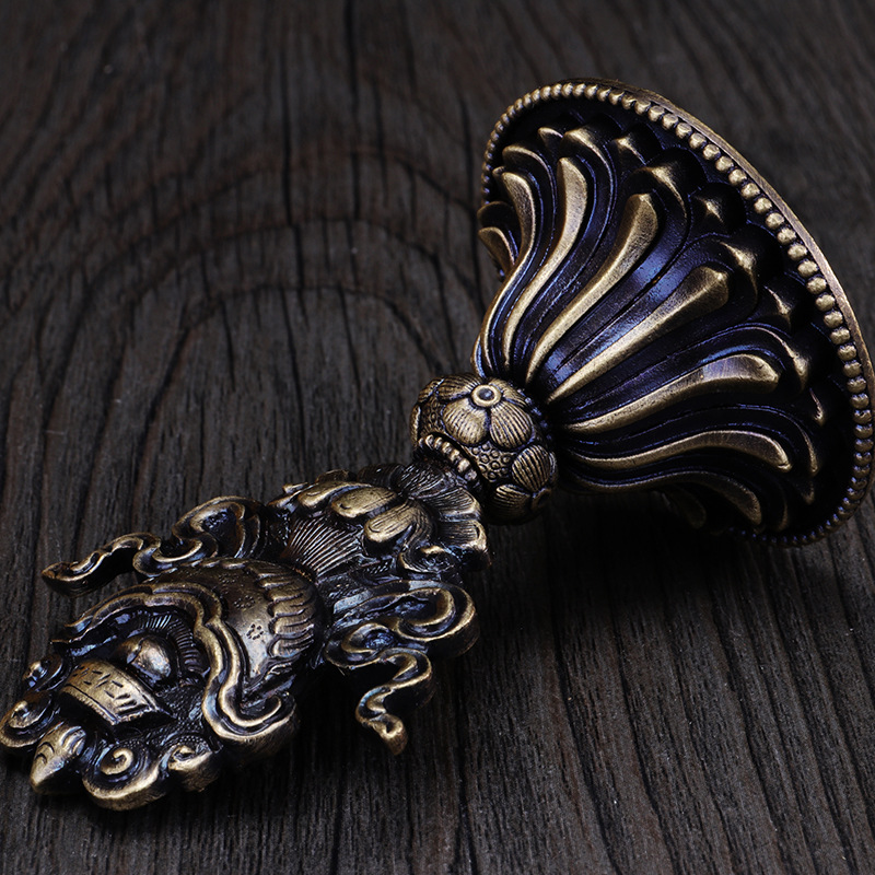 Xizang Xizang Supplies Copper Eight Auspicious Ornaments Tantric Buddha Hall Ornaments Ancient Blue