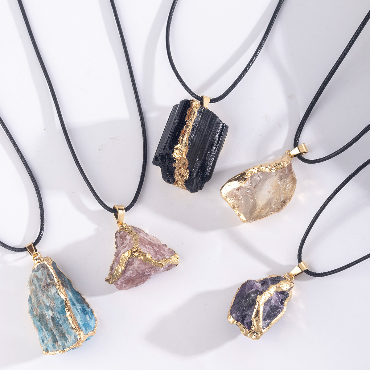 Zhuhang Jewelry Кросс-бордерный кулон из натурального камня с иррегулярной формой, барочный аметист, случайное ожерелье, оптовый производитель ювелирных изделий