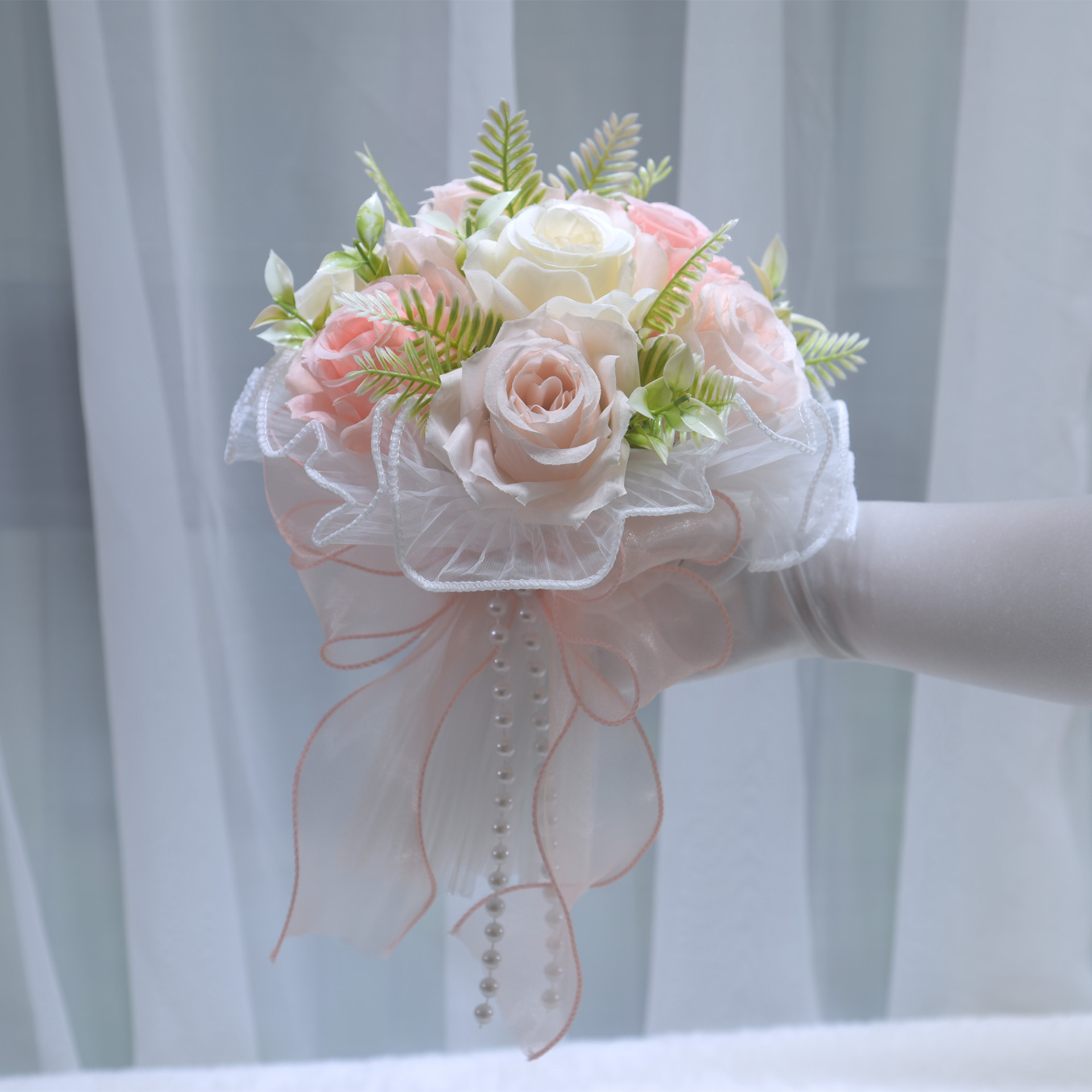 196 Western-style Outdoor Wedding Simulation Rose Holding Flower Pearl Mesh Handheld Bouquet Bridal Holding Flower